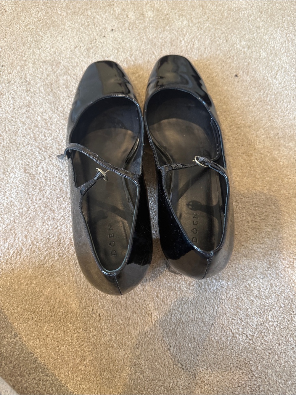 Doen Black Patent Mary Jane Flats with Strap